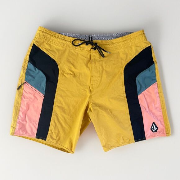 Volcom Board Shorts Men 38 Swim Bottoms Mustard Black Blue Pink Shorts 7" Inseam - Picture 1 of 8